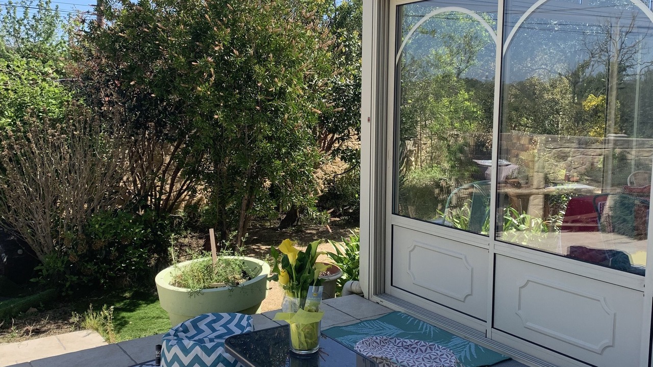 Photo of Patio Balcony in Corneilhan