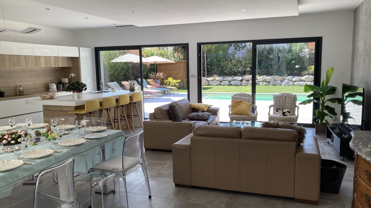 Photo of Others in Bouc-Bel-Air