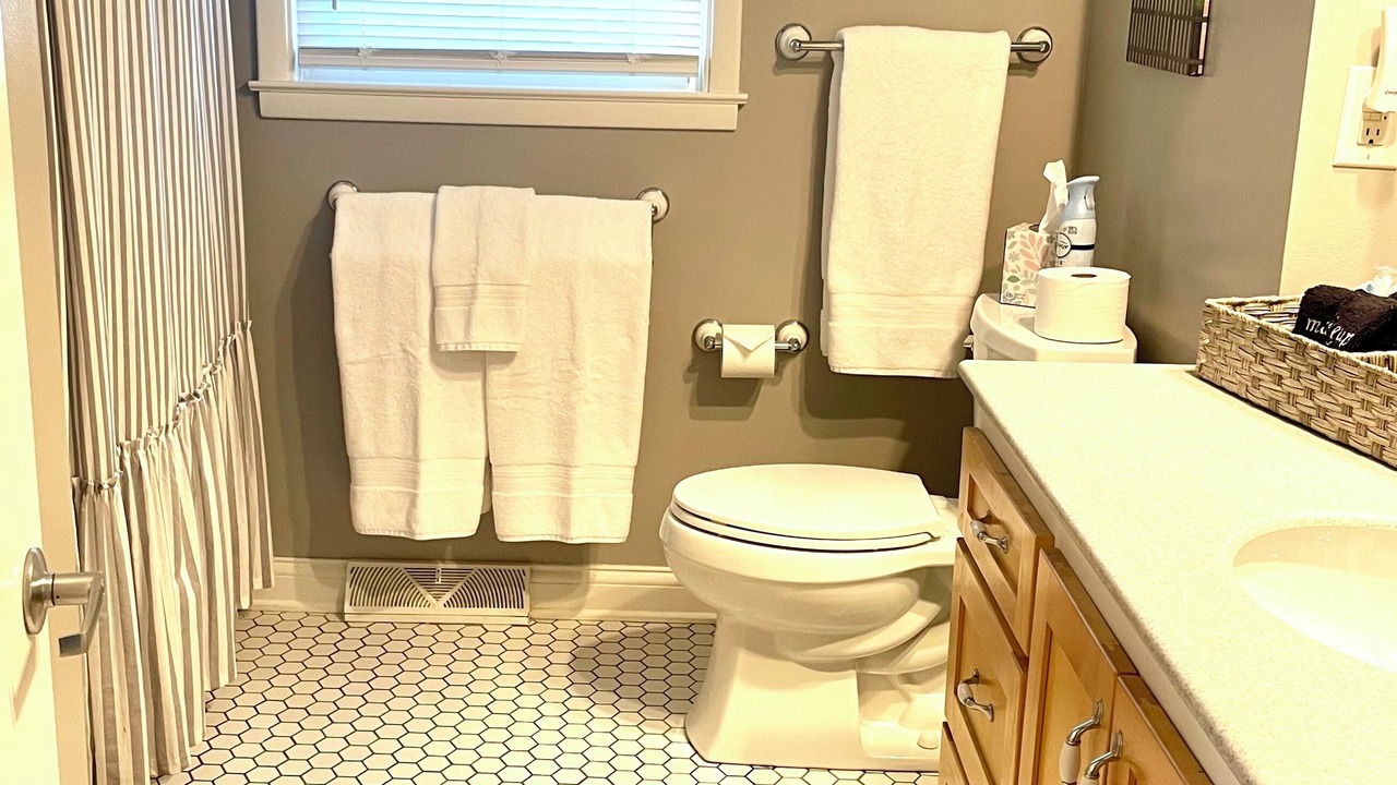 Photo of Bathroom in Ames