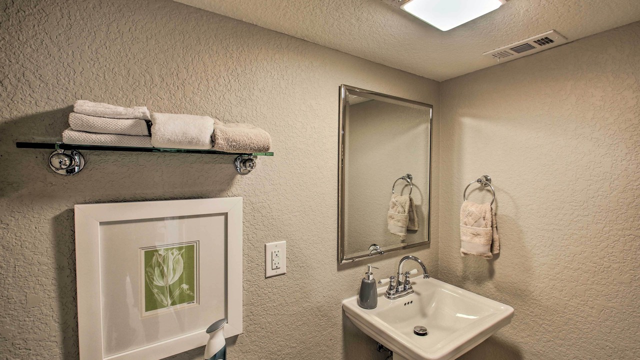 Photo of Bathroom in Lake Hamilton
