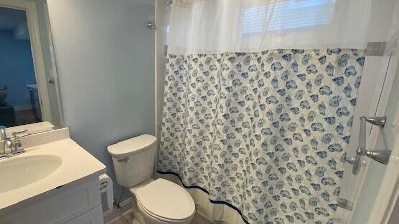 Photo of Bathroom in Townsend's Inlet