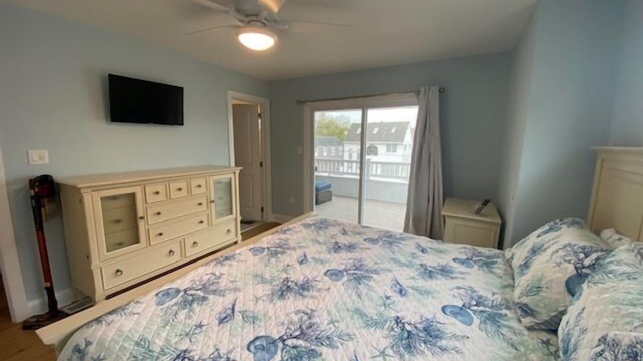 Photo of Bedroom in Townsend's Inlet