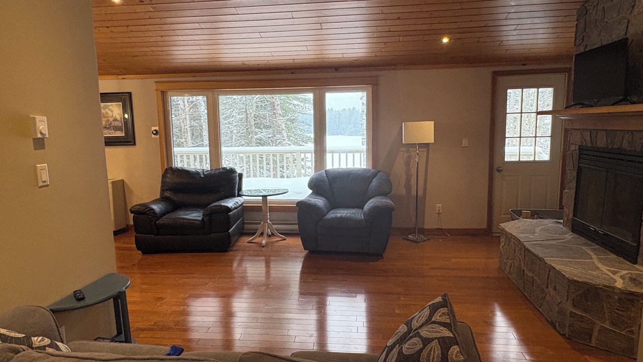 Photo of Livingroom in Novar