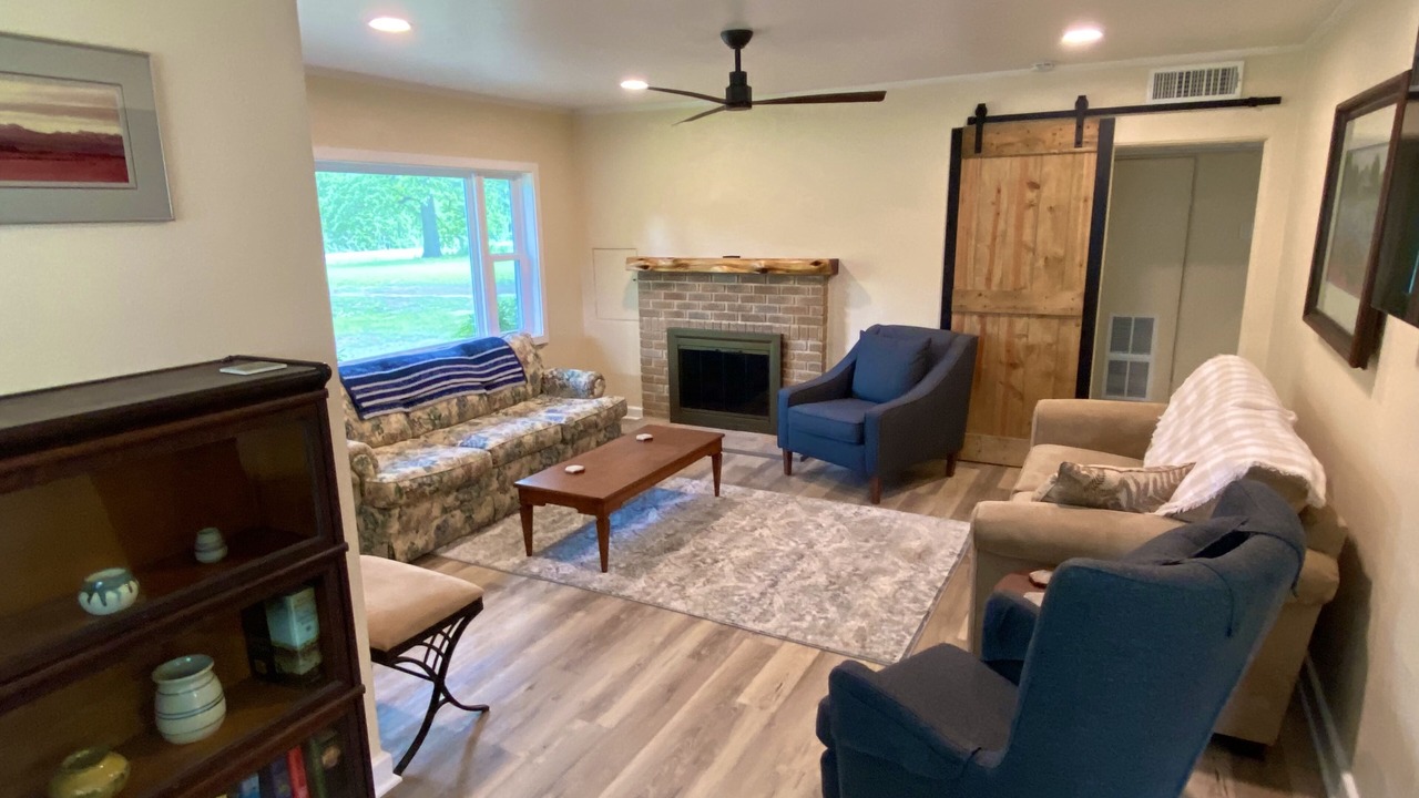 Photo of Bedroom in Ross