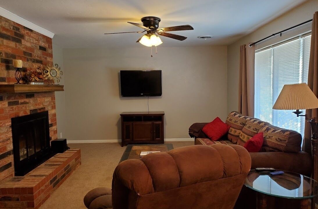 Photo of Livingroom in Sulphur