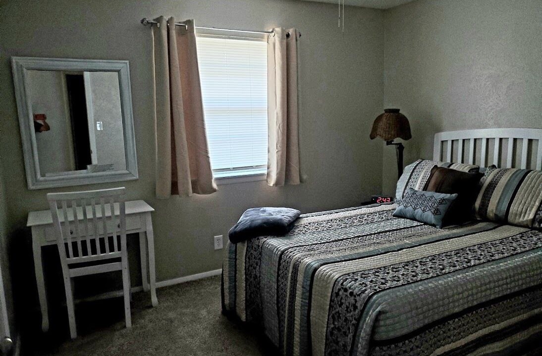 Photo of Bedroom in Sulphur