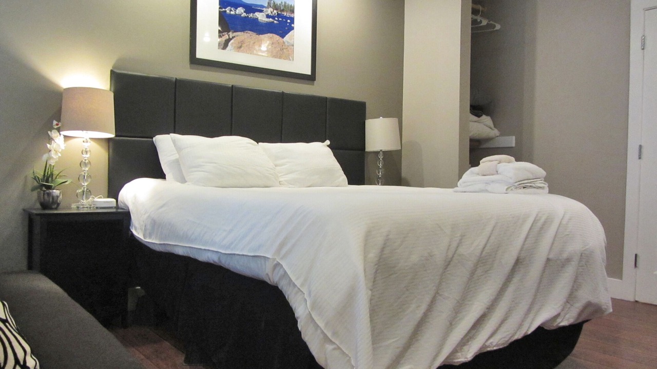 Photo of Bedroom in Lakeside Park