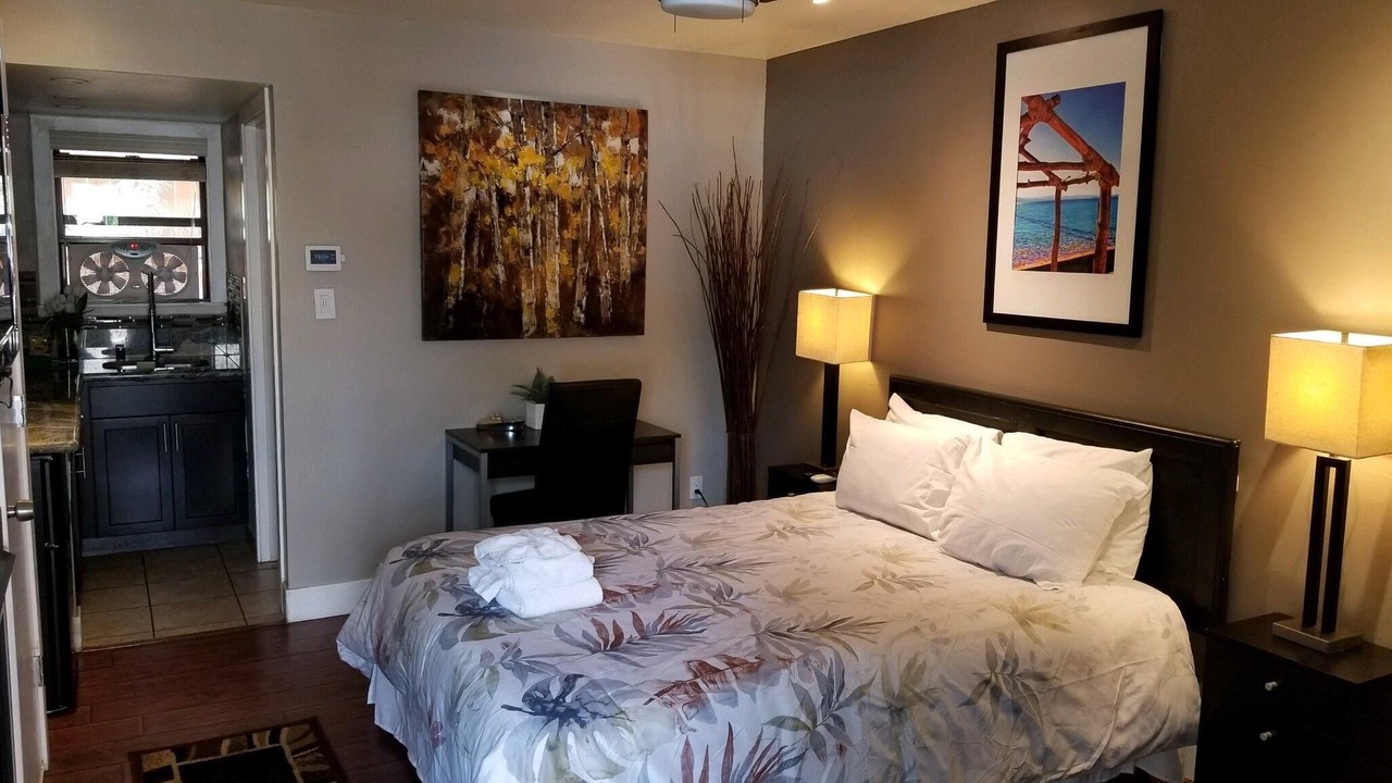 Photo of Bedroom in Lakeside Park