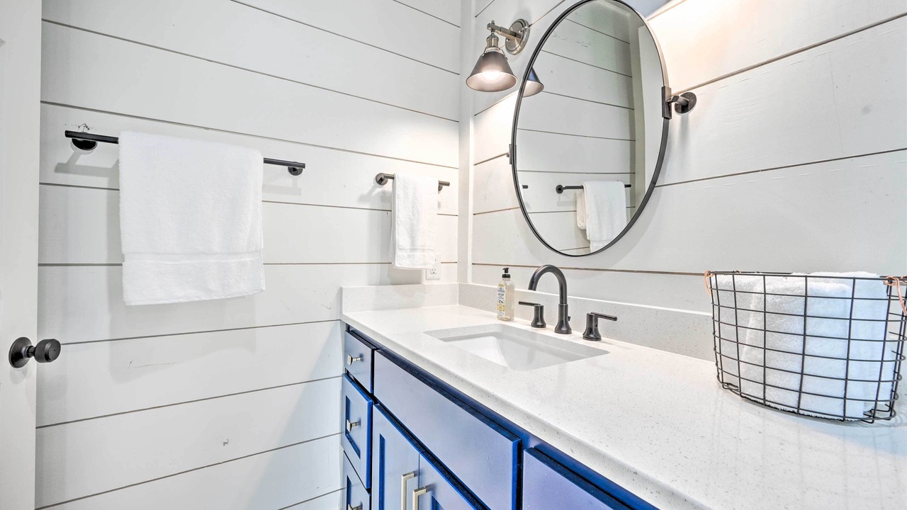 Photo of Bathroom in Hochatown
