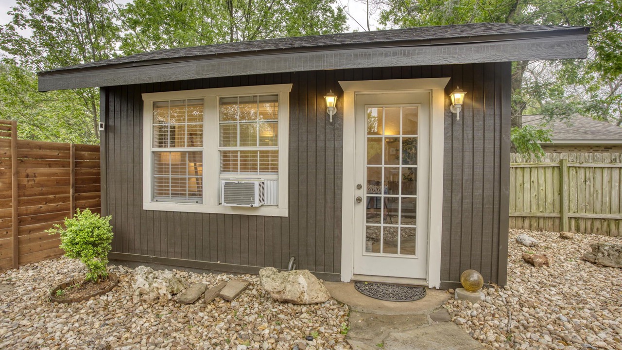 Photo of Outdoor in West Oak Hill