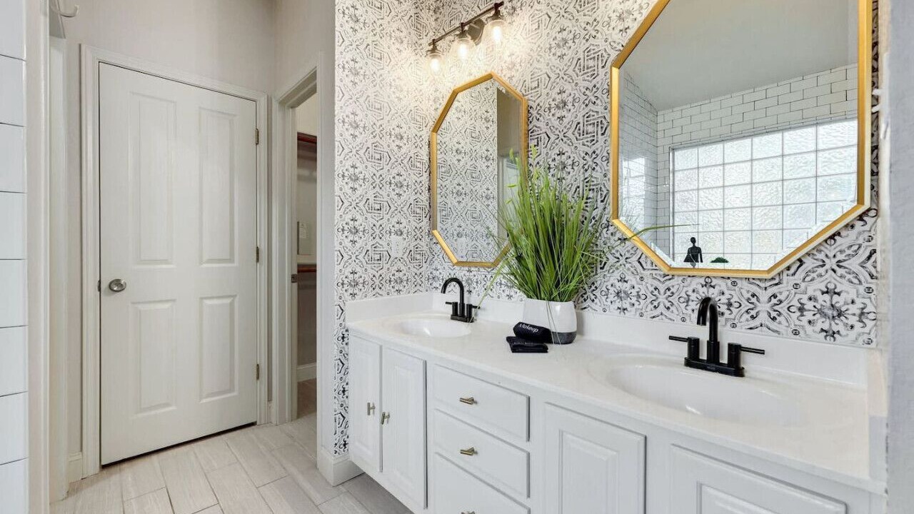 Photo of Bathroom in Milwood