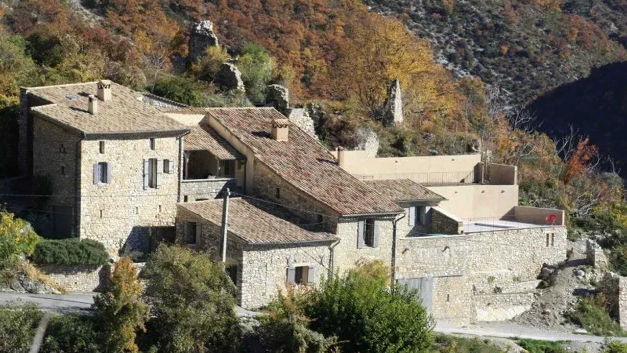 Photo of Others in Saint-Ferreol-Trente-Pas