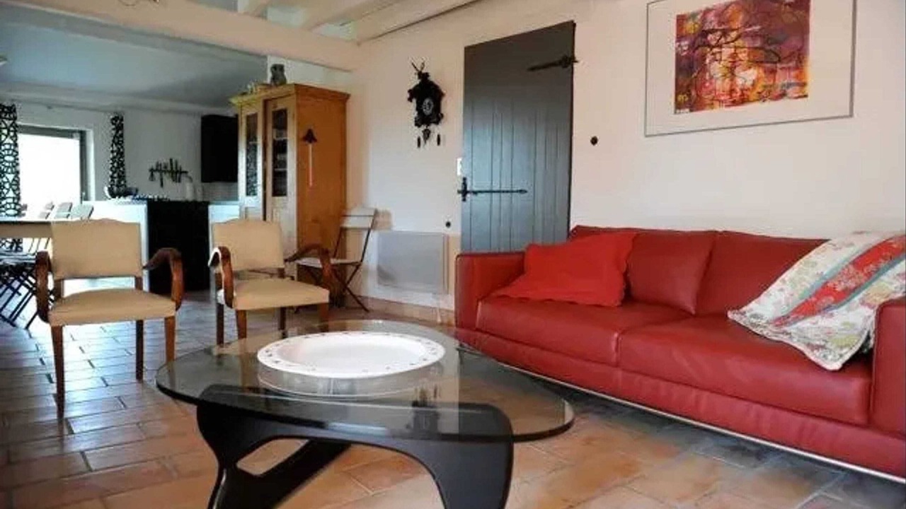 Photo of Livingroom in Saint-Ferreol-Trente-Pas