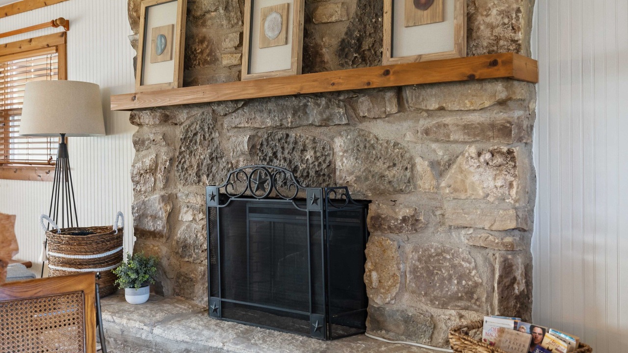 Photo of Livingroom in Granbury