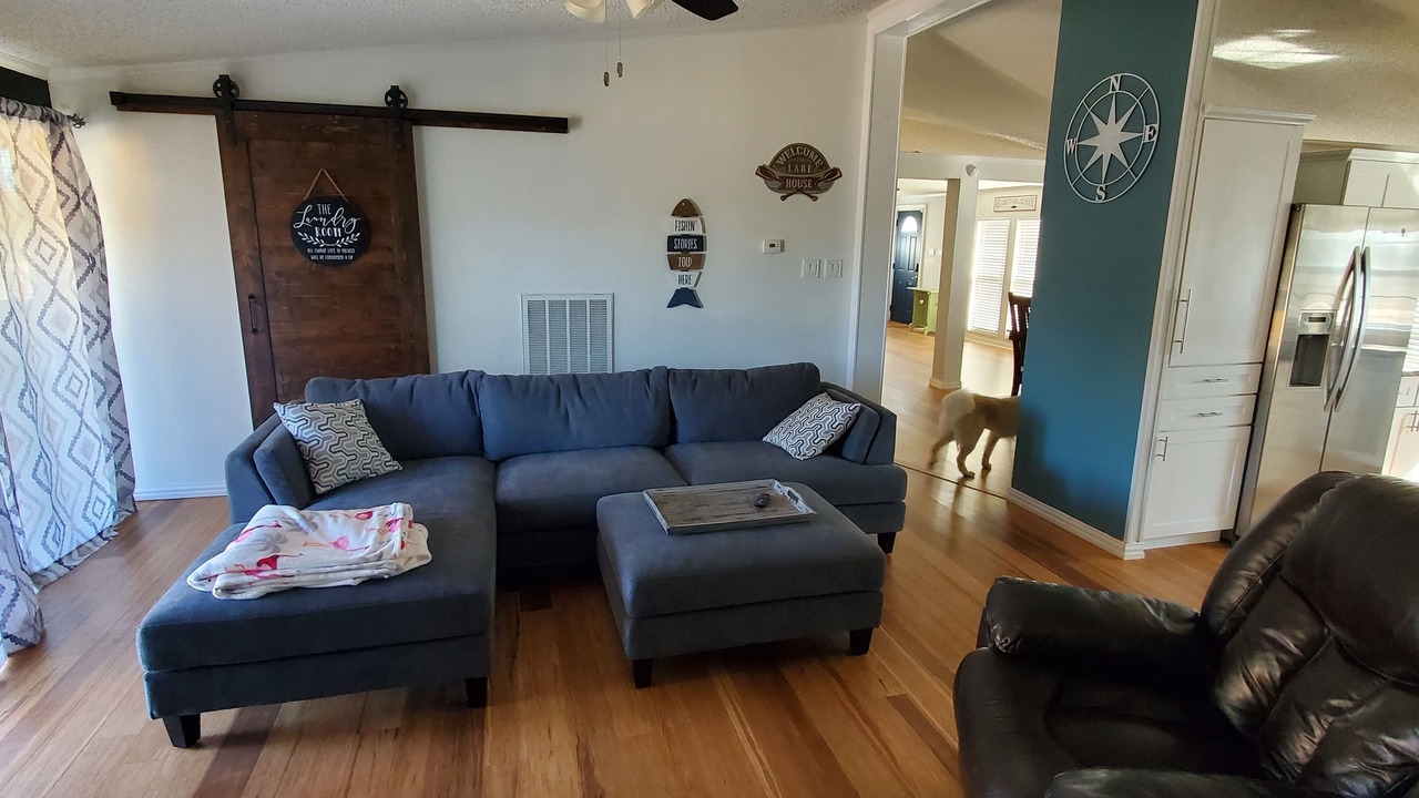 Photo of Bedroom in Quinlan