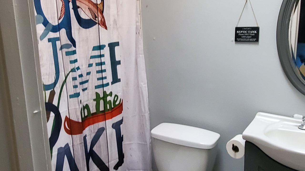Photo of Bathroom in Quinlan