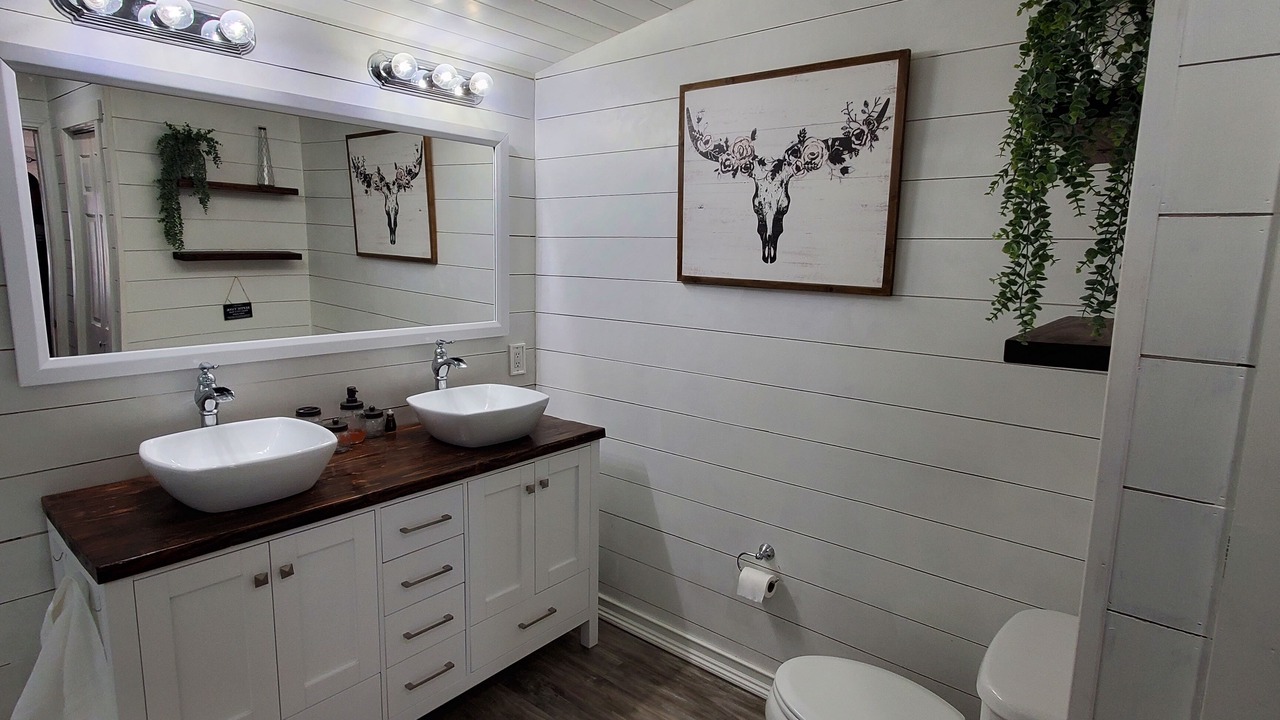 Photo of Bathroom in Quinlan
