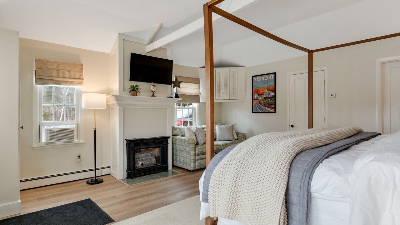 Photo of Bedroom in Mendon