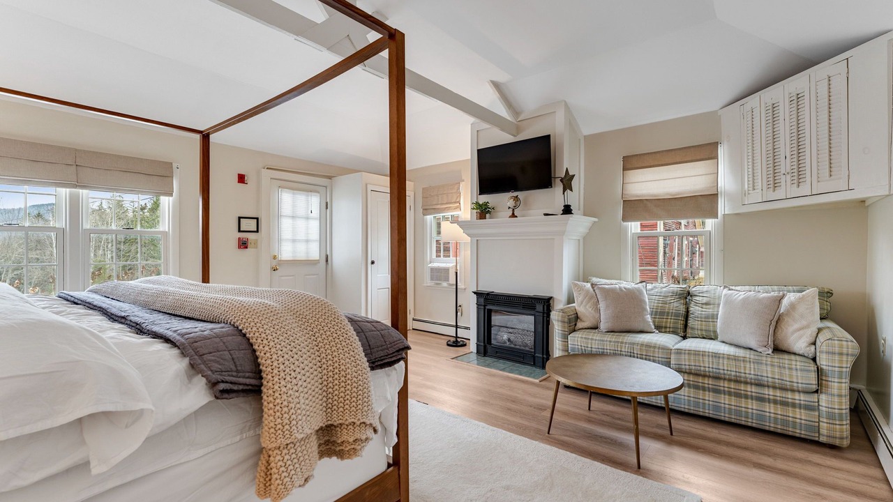 Photo of Bedroom in Mendon