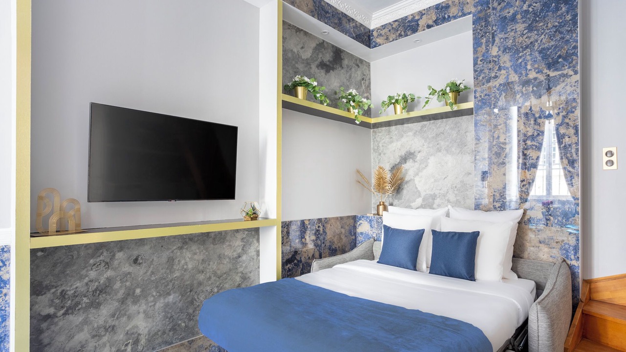 Photo of Bedroom in 4th Arrondissement