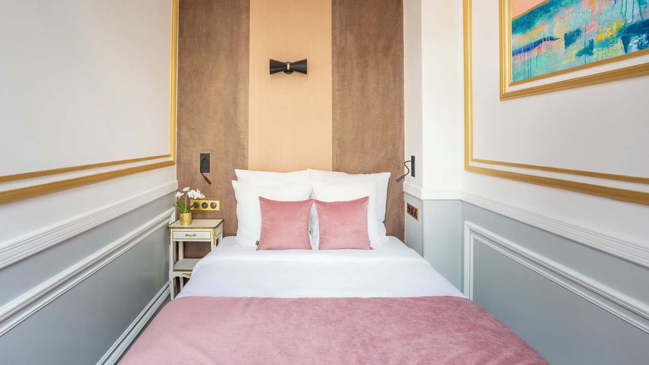 Photo of Bedroom in 4th Arrondissement