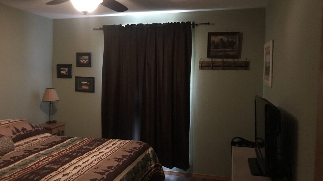 Photo of Bedroom in Lakeview