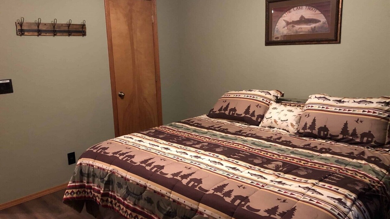 Photo of Bedroom in Lakeview