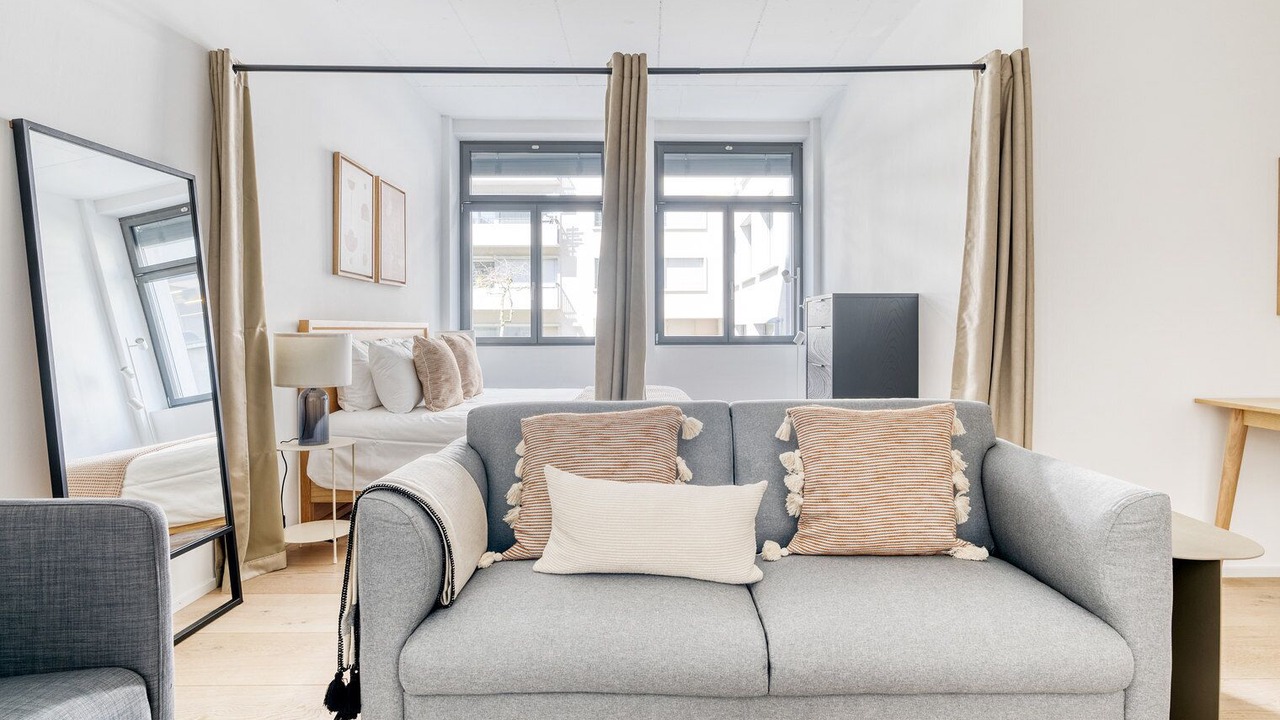 Photo of Bedroom in District 9