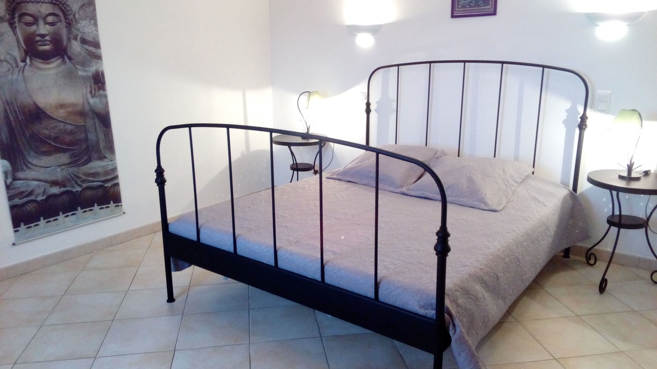Photo of Bedroom in Courry