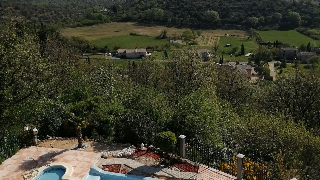 Photo of Outdoor in Courry