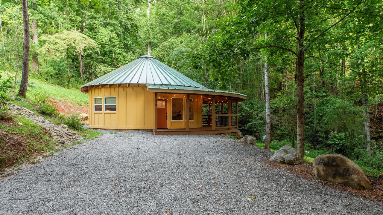 Photo of Bedroom in Cherokee