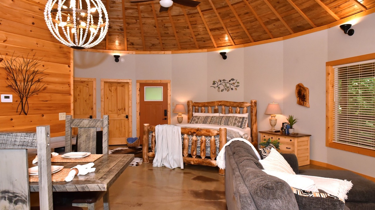 Photo of Livingroom in Cherokee