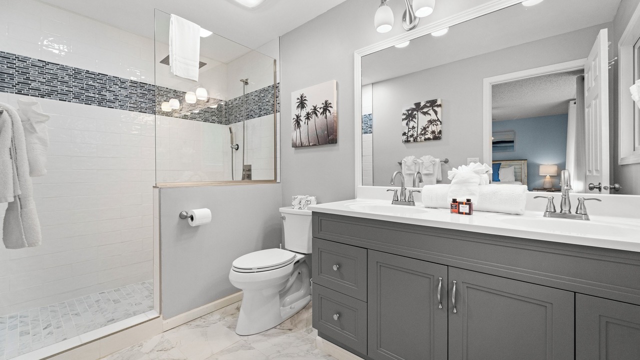 Photo of Bathroom in Linn Creek