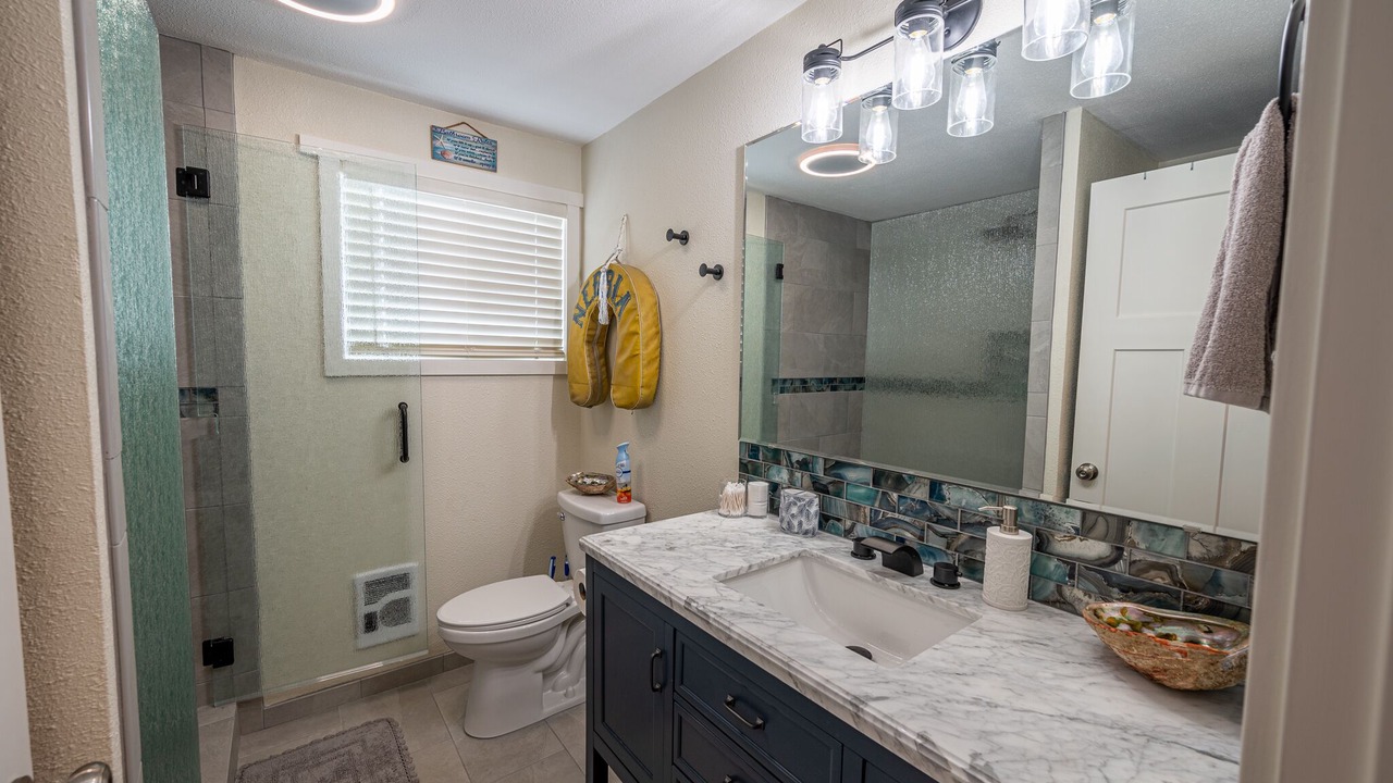 Photo of Bathroom in Reedsport
