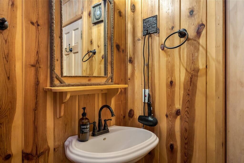 Photo of Bathroom in Greer