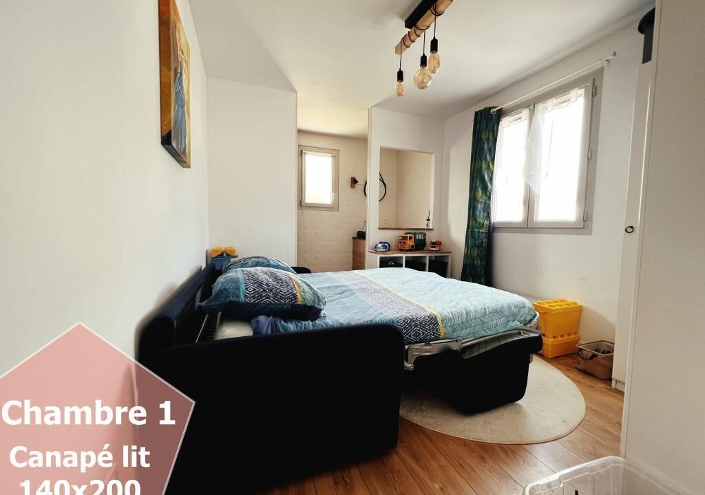 Photo of Bedroom in Cherves-Richemont