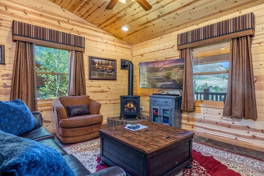 Photo of Livingroom in Greer