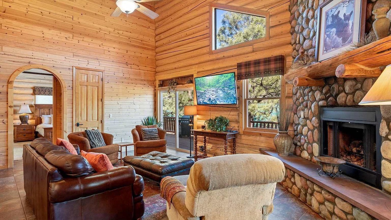 Photo of Livingroom in Greer