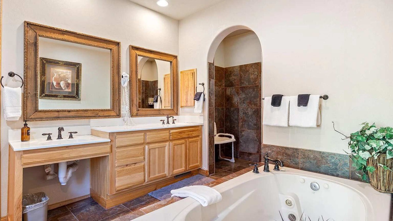 Photo of Bathroom in Greer