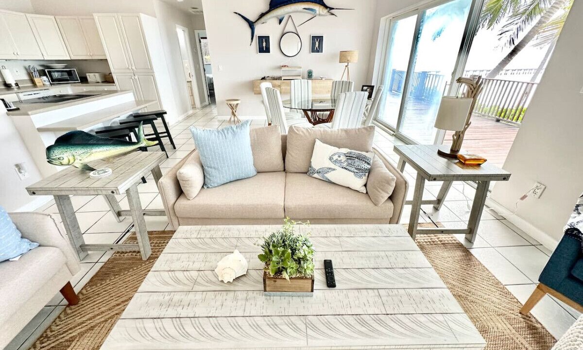 Photo of Livingroom in Sugarloaf Key