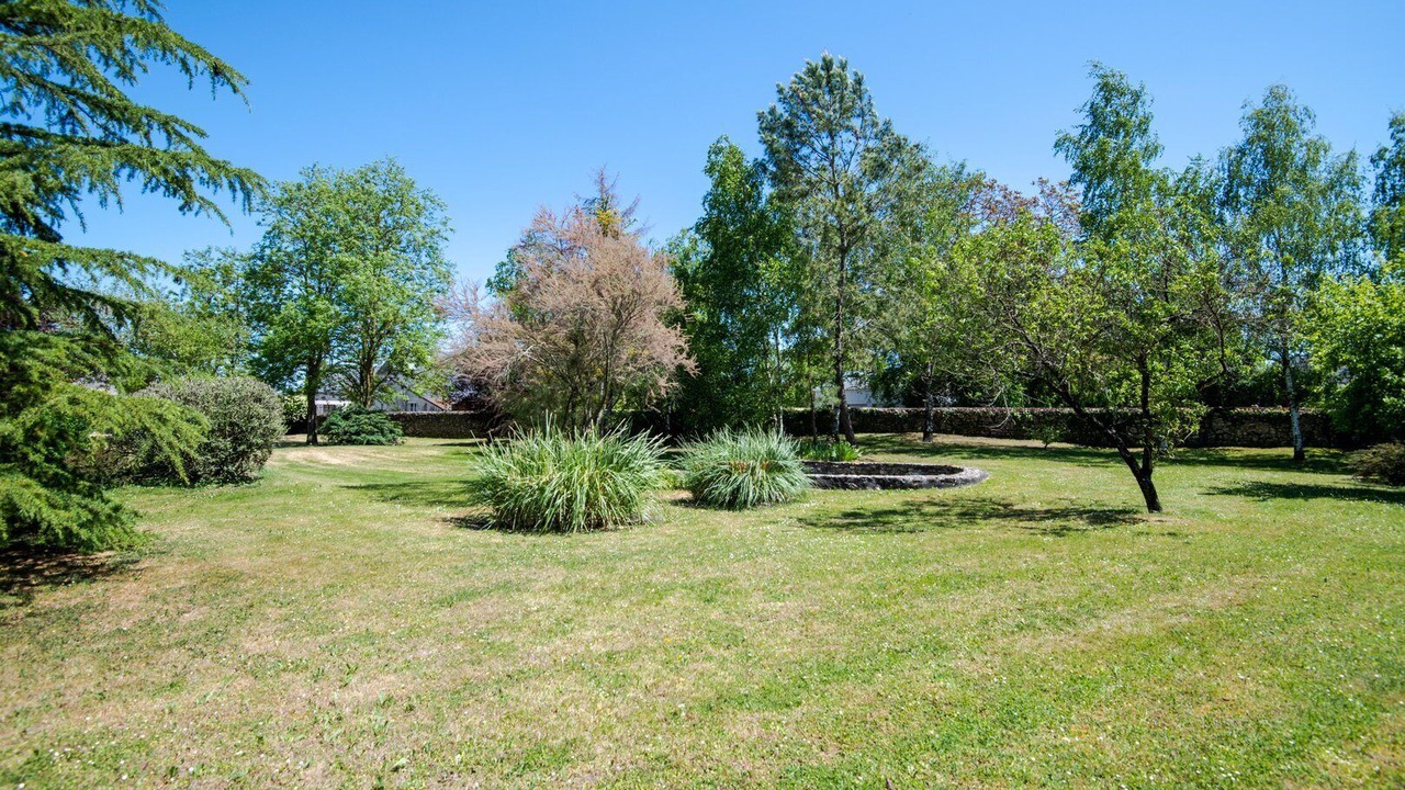 Photo of Outdoor in Ambillou