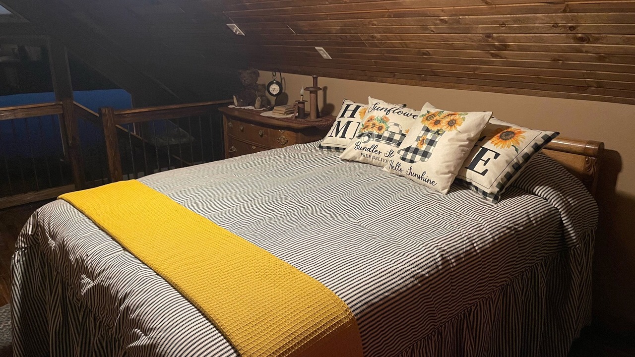 Photo of Bedroom in Elk Creek