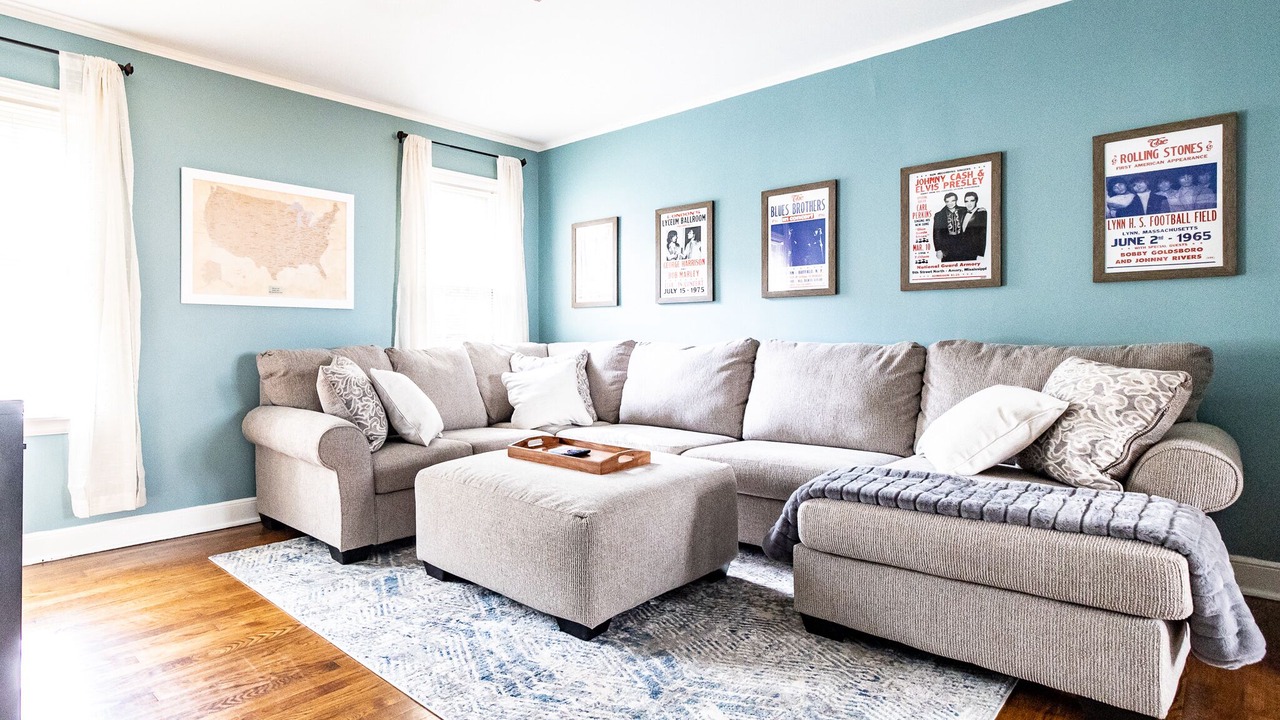 Photo of Livingroom in University District