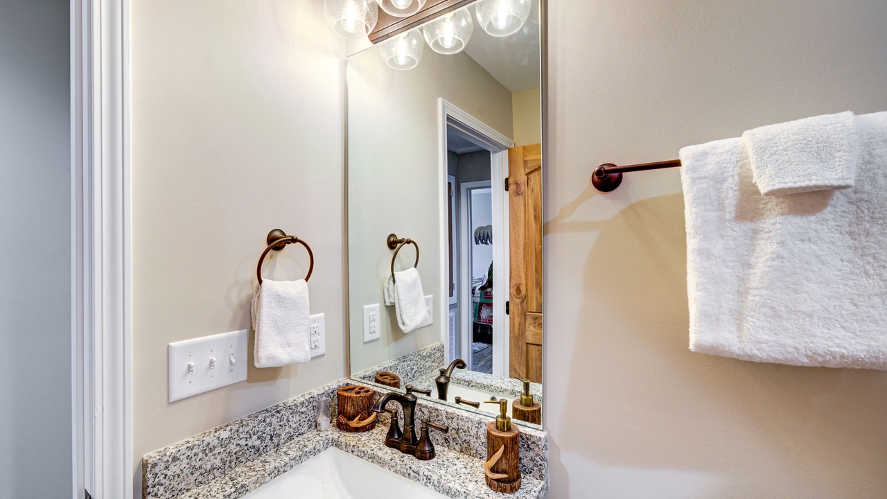 Photo of Bathroom in Eagle Mountain