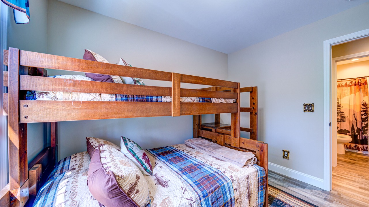 Photo of Bedroom in Eagle Mountain