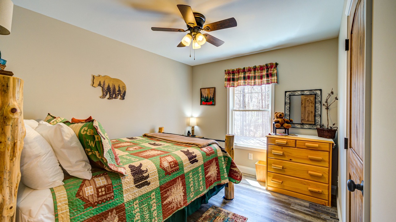 Photo of Bedroom in Eagle Mountain