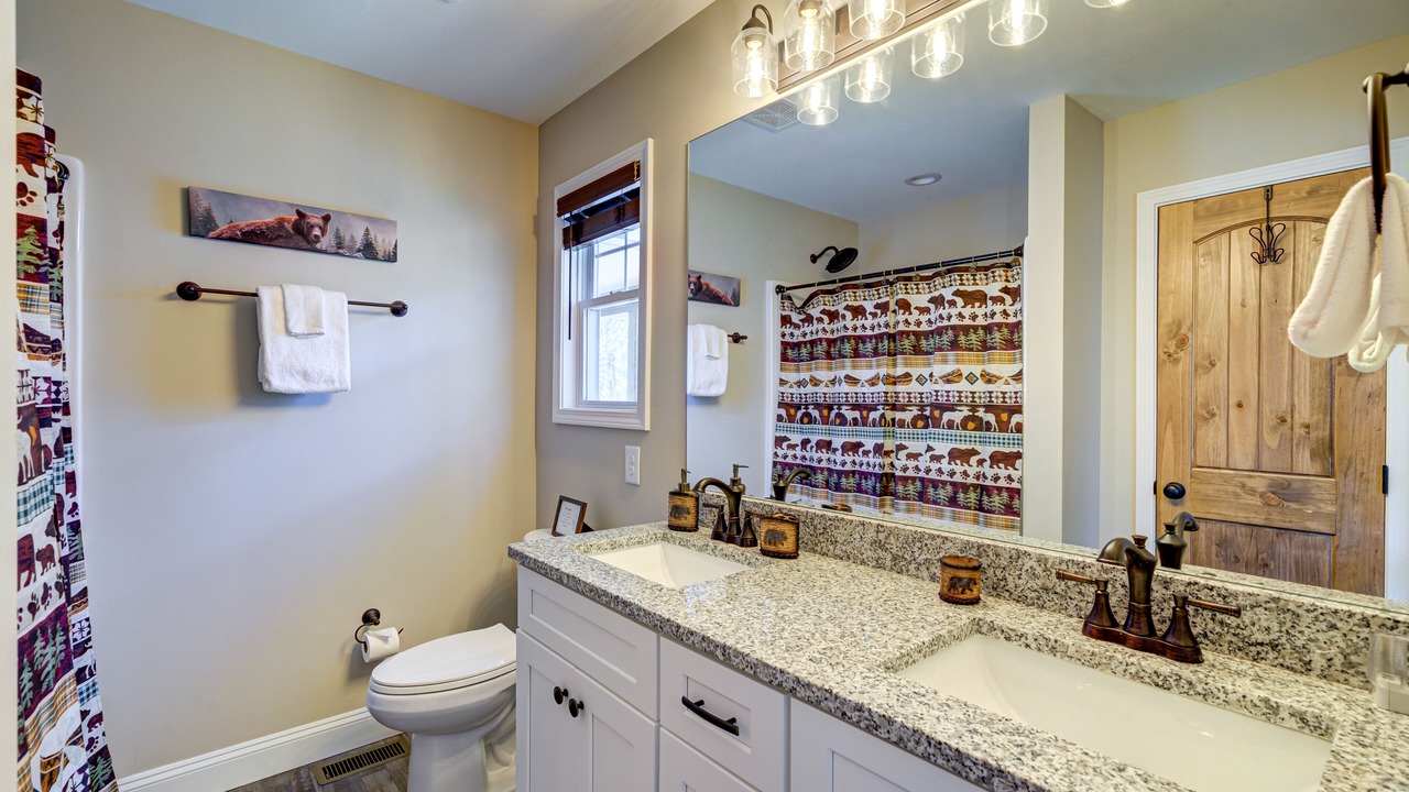Photo of Bathroom in Eagle Mountain