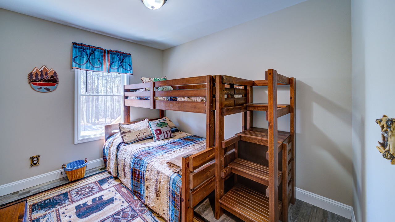 Photo of Bedroom in Eagle Mountain