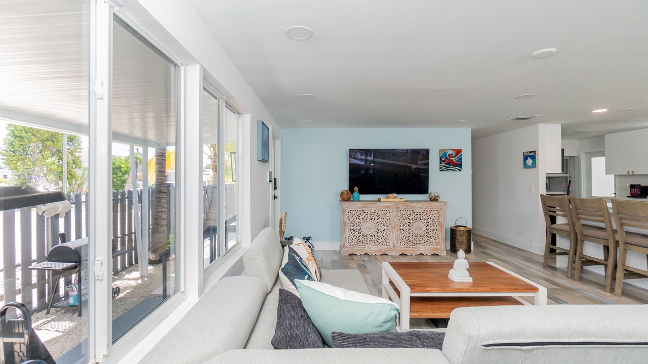 Photo of Livingroom in Cross Key Waterways
