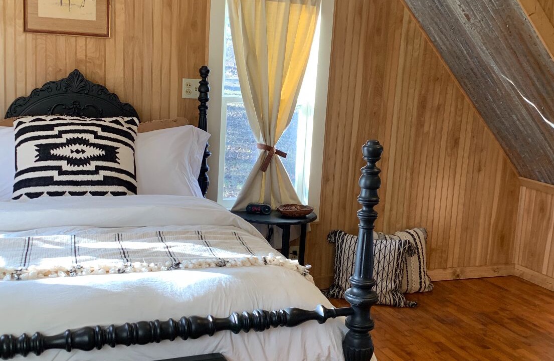 Photo of Bedroom in Garland